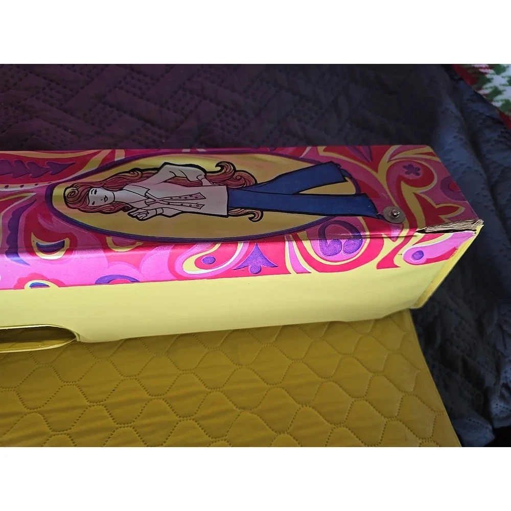 Vintage Crissy Doll LOT 1 Doll,‎ A Box, Fashion Tote Some CLOTHES Case Needs TLC